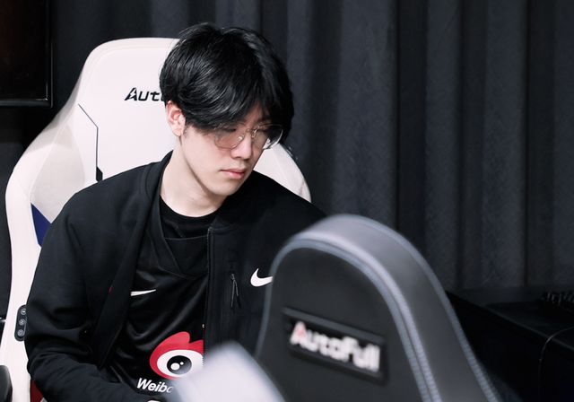 经纪人的谨 经纪人的谨